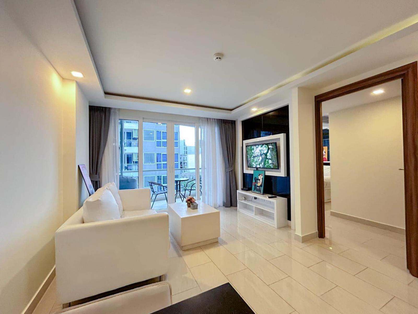 Grand Avenue Residence Condominium Pattaya Exteriör bild
