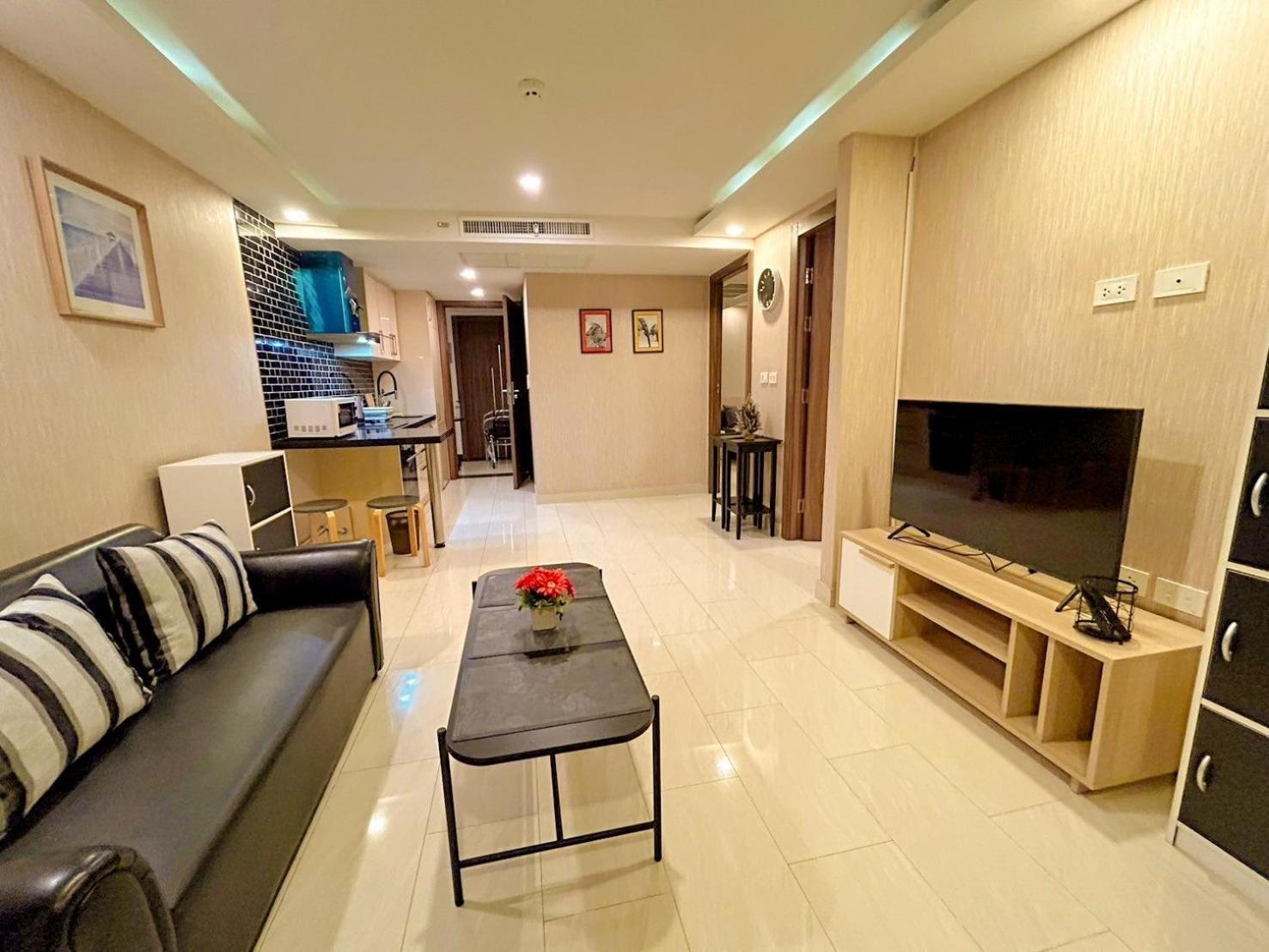 Grand Avenue Residence Condominium Pattaya Exteriör bild