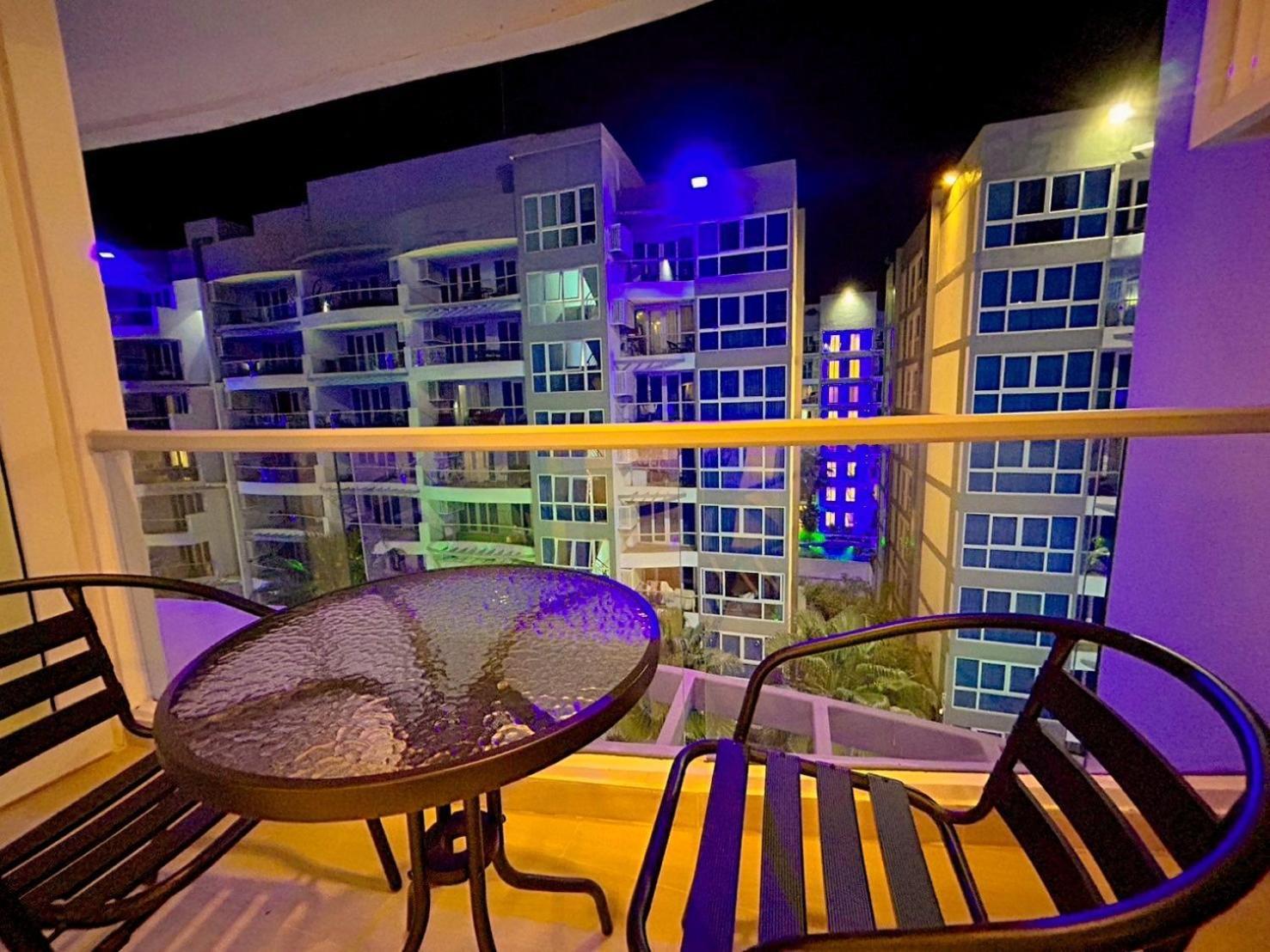 Grand Avenue Residence Condominium Pattaya Exteriör bild